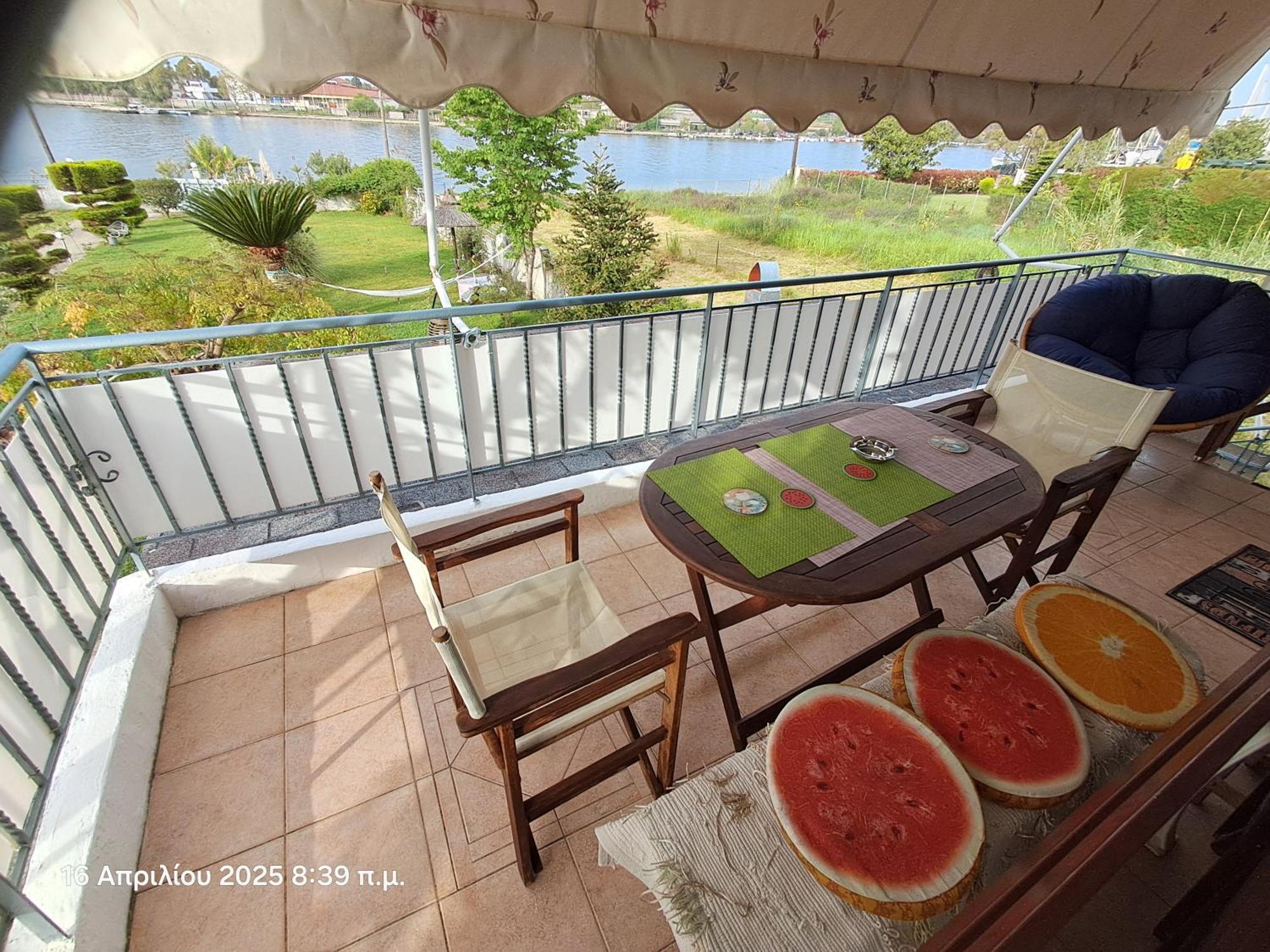 Top Floor On Villa, 3' From Center, By The Sea! Host Is Efi Kwsta Preveza Eksteriør bilde